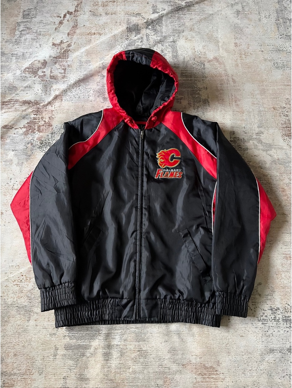 Calgary flames NHL hooded jacket red/black giii sport medium